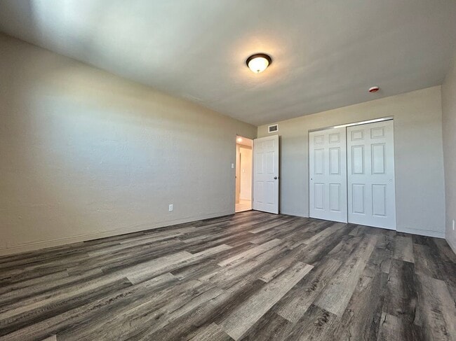 Building Photo - 1740 Ocean Shore Blvd