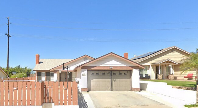 Building Photo - 172 Sumatra Ln