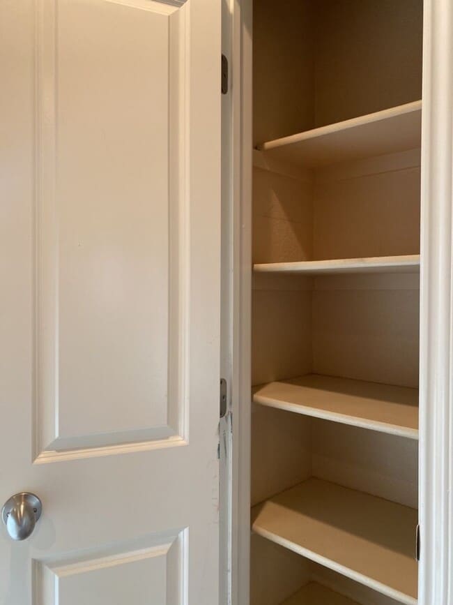 Building Photo - Lovely 3 Bed 2.5 Bath Home in Timbervine