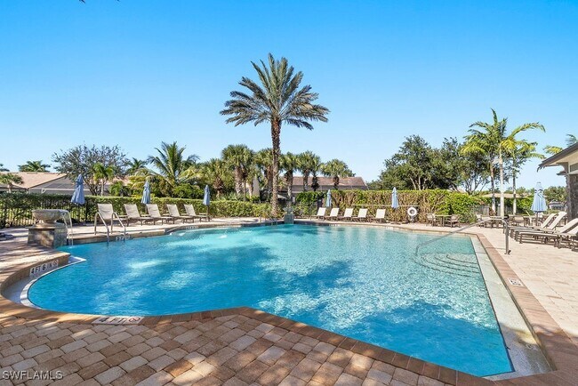 Building Photo - 16133 Camden Lakes Cir