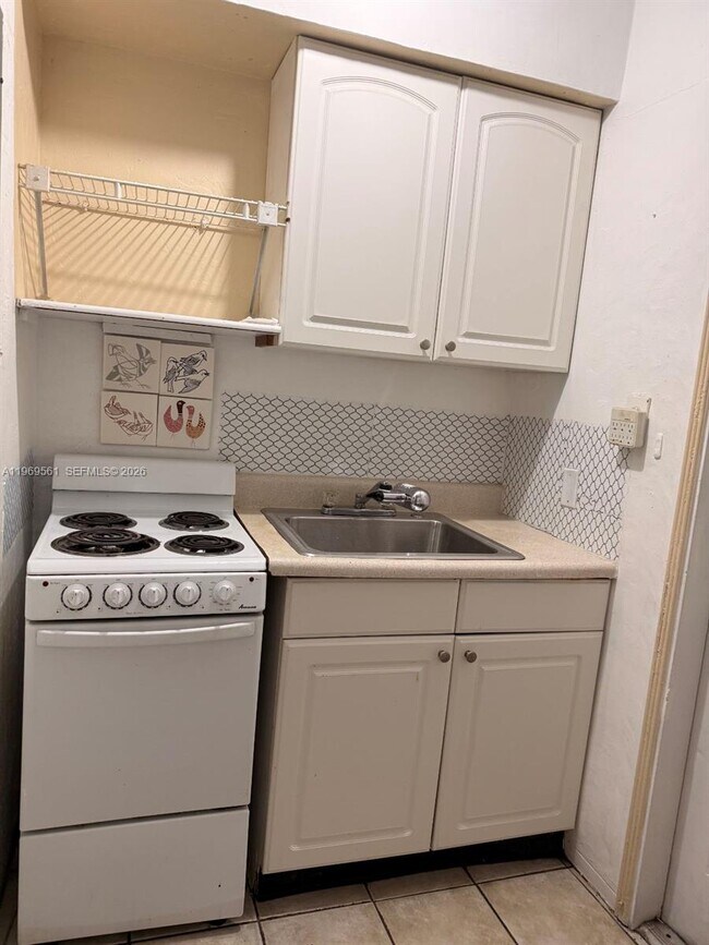 Building Photo - 1959 Taylor St