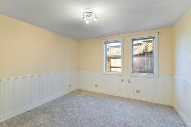 Building Photo - 5906 Colby St