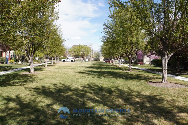 Building Photo - 10983 Sunup Way