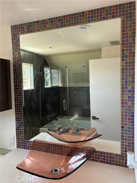 Building Photo - 14851 Devonshire Ave