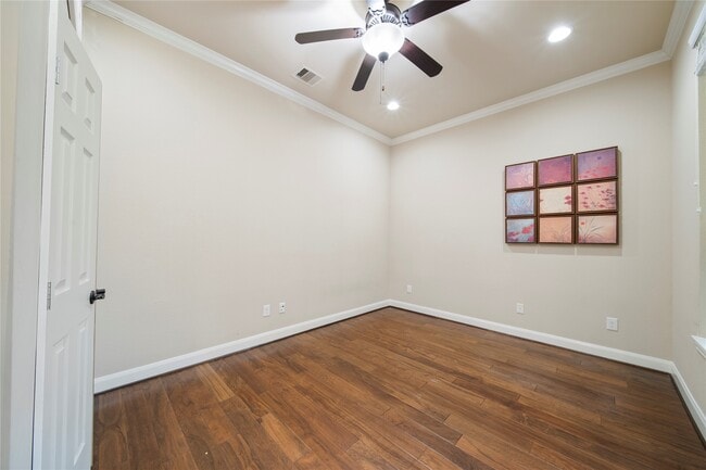 Building Photo - 26946 Carmel Falls Ln