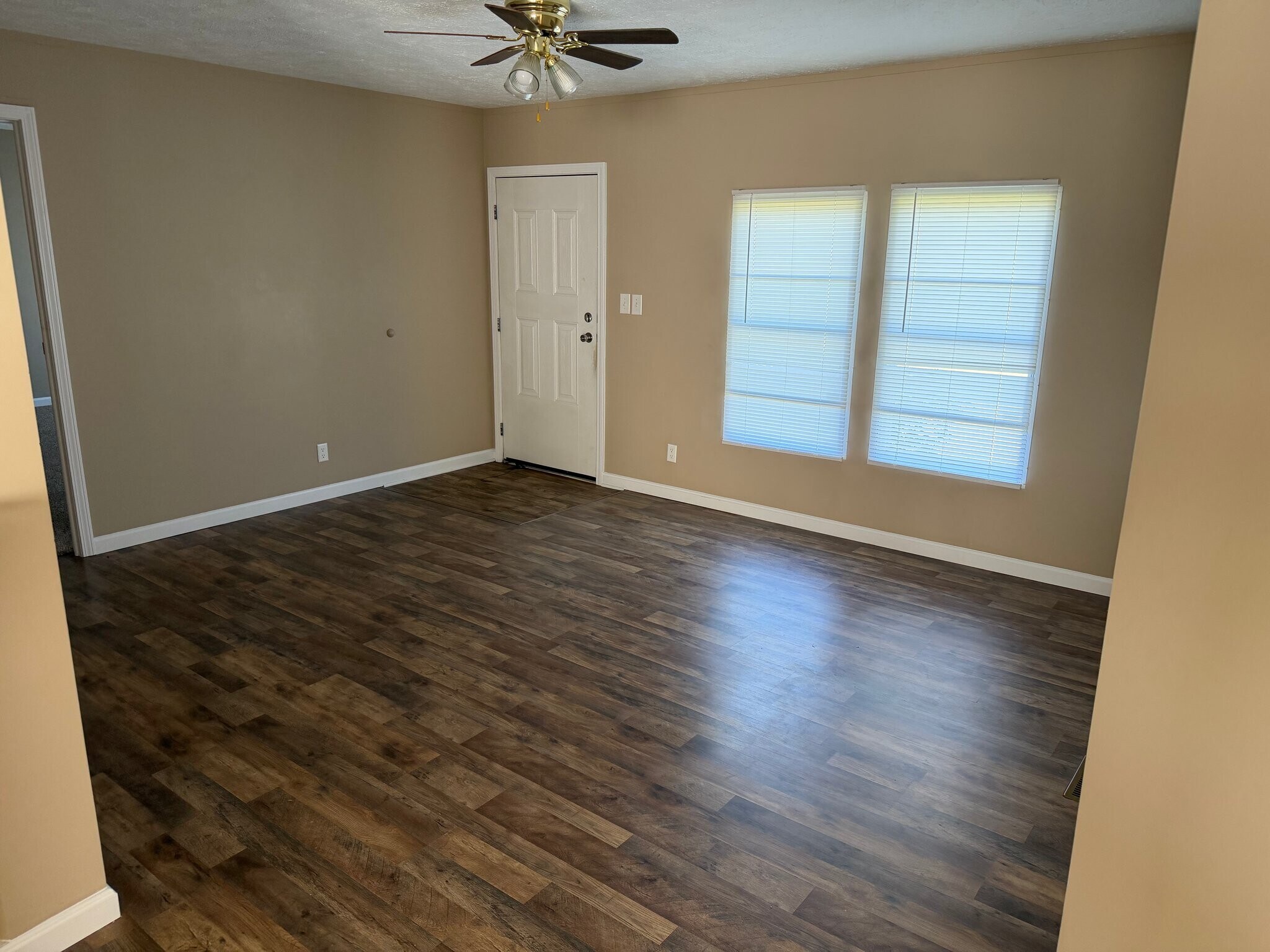 Building Photo - 764 Medley Dr