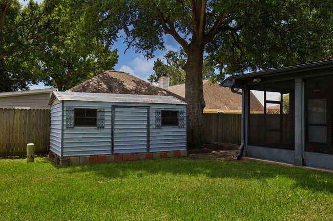 Building Photo - 112 Portulaca St