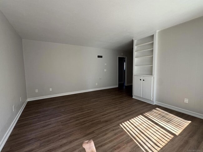 Building Photo - 4679 Cherokee Ave