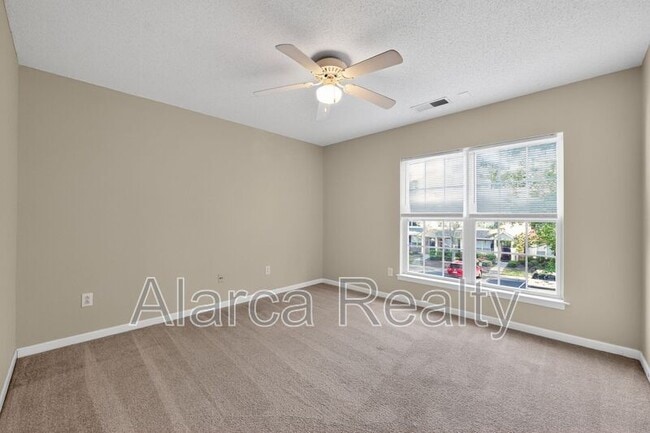 Building Photo - 2817 Summergrove Ct