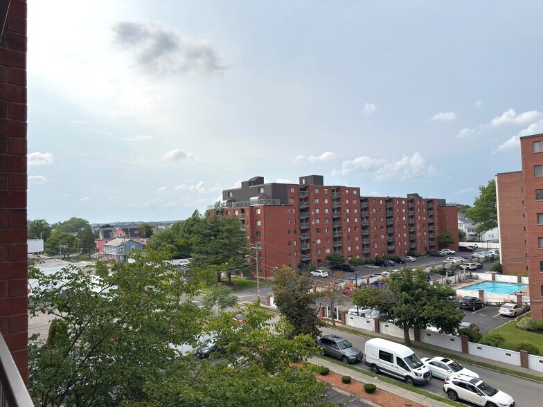 Building Photo - 30 Revere Beach Pky