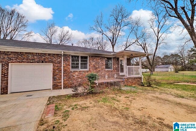 Building Photo - 126 E Jones Ct