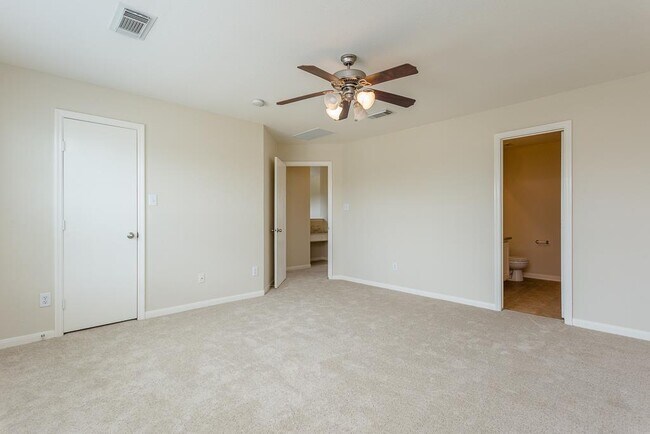Building Photo - 8438 Resada Park Ln
