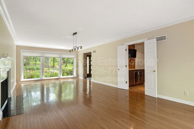 Building Photo - 101 Graybridge Rd