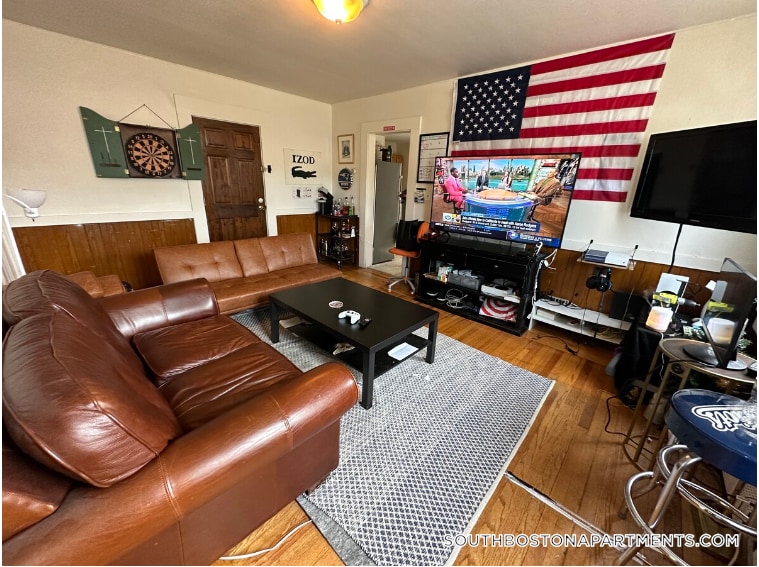 Building Photo - 53 W Seventh St