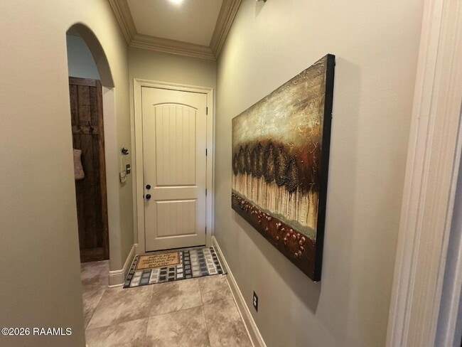 Building Photo - 330 Dunvegan Ct