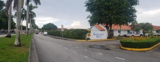 Building Photo - 13516 SW 59th Ln