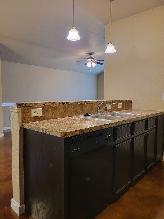 Building Photo - 1514 Dakota Trce