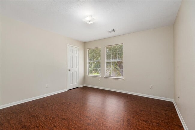 Building Photo - 6023 Barany Ct