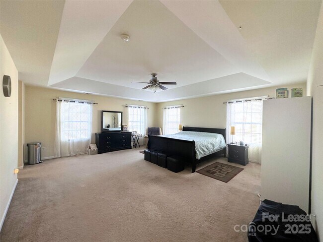 Building Photo - 2102 Big Pine Dr