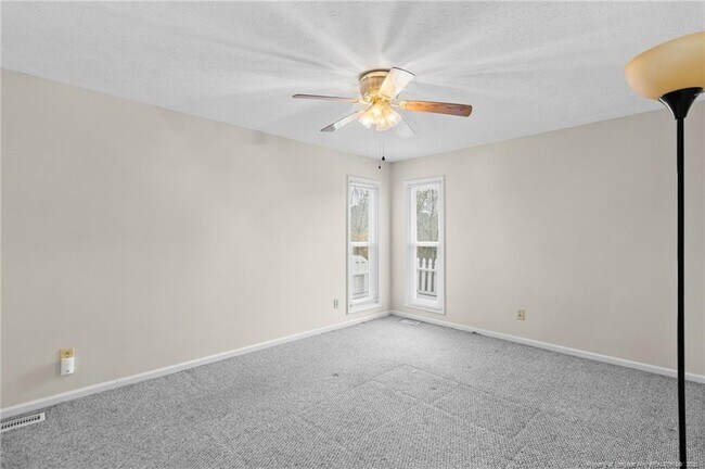 Building Photo - 1716 Valley Ridge Dr