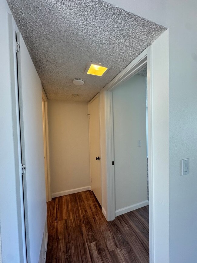 Building Photo - 17762 Paseo Cir