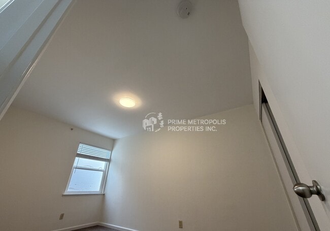 Building Photo - 3830 Fairfax Way