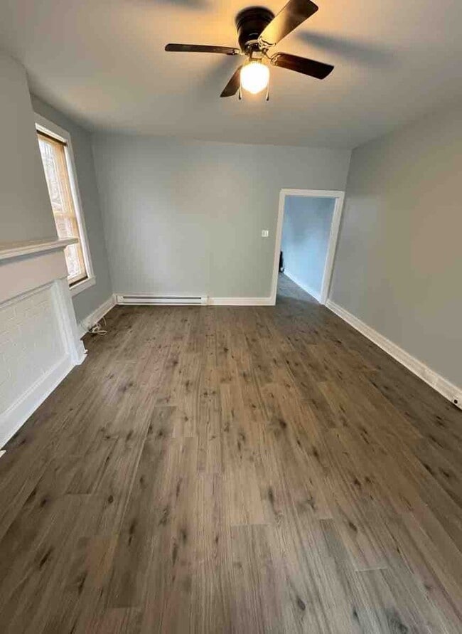 Building Photo - 82 W Main St