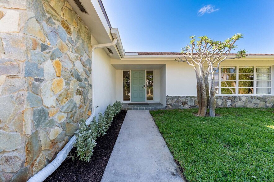 Building Photo - 606 Wedge Dr