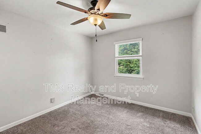 Building Photo - 16616 W 144th St