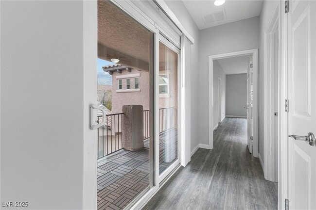 Building Photo - 2231 Desert Prairie St