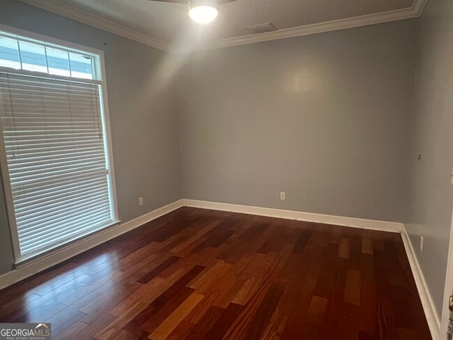 Building Photo - 129 Bedford Ct