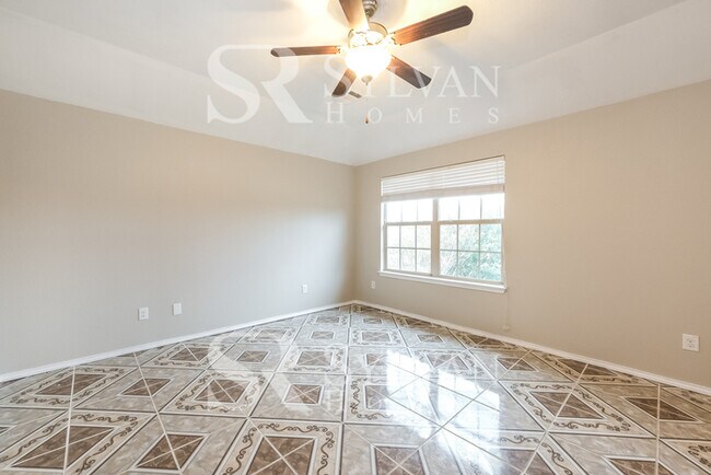 Building Photo - Coming HOME never felt so good!