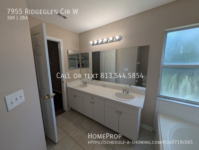 Building Photo - 7955 Ridgeglen Cir W