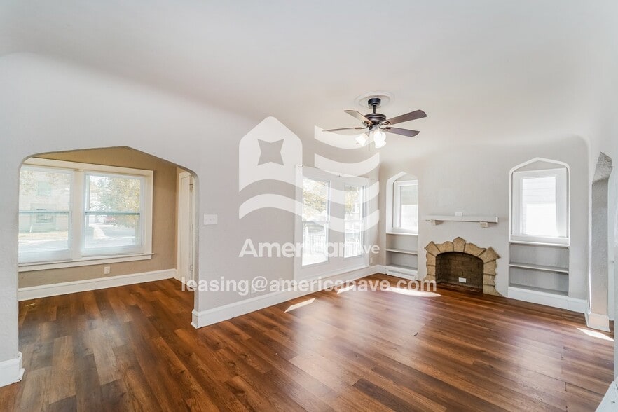 Building Photo - 3915 N 40th St