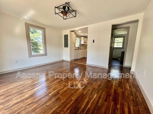 Building Photo - 342 Julian Rd