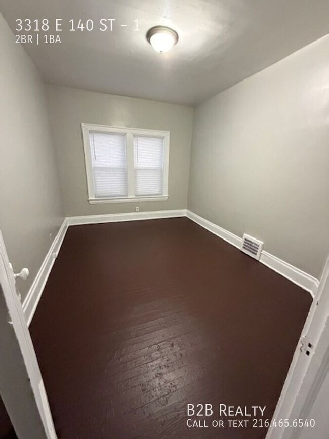 Building Photo - 3318 E 140th St