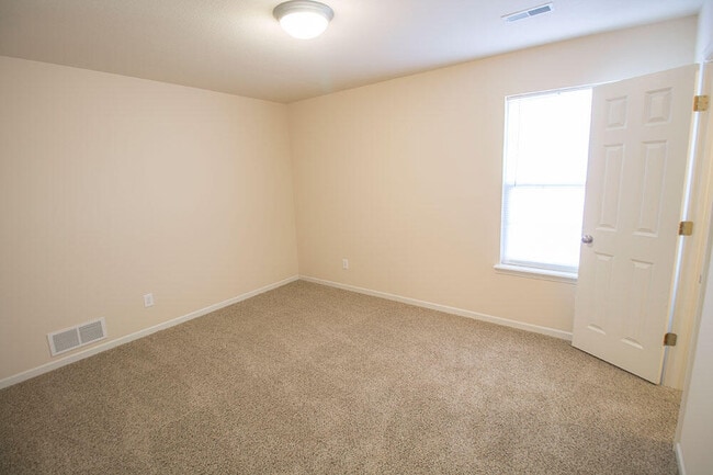 Building Photo - 1881 Field St