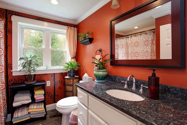 Building Photo - 46 Brush Hill Cir