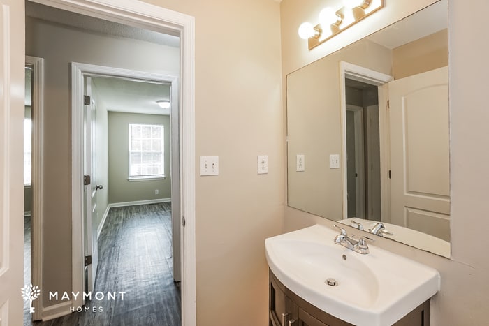 Building Photo - 379 Donna Dr