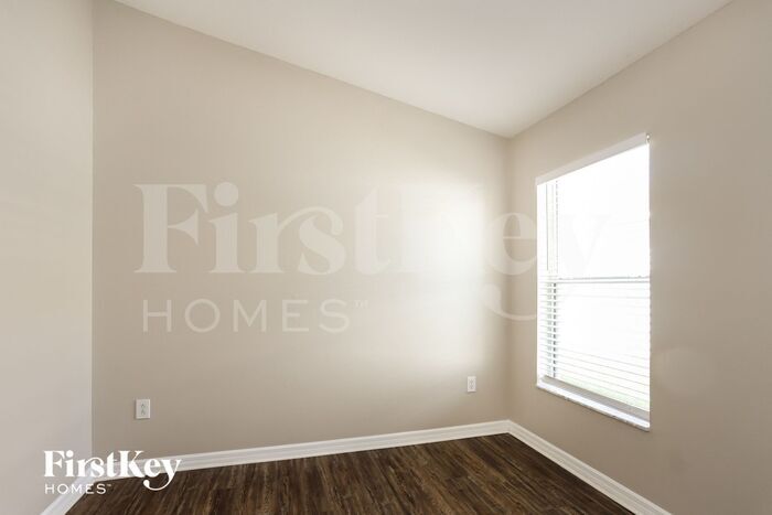 Building Photo - 928 Seminole Sky Dr