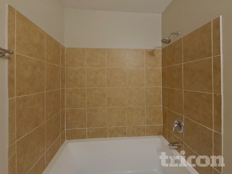 Building Photo - 7226 Amarillo Dr