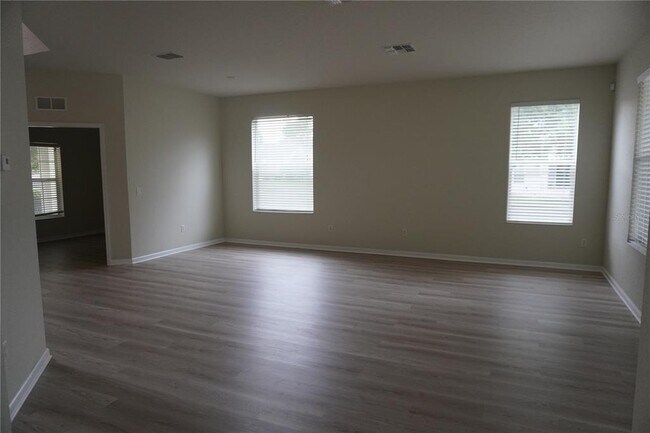 Building Photo - 4761 SW 41st St