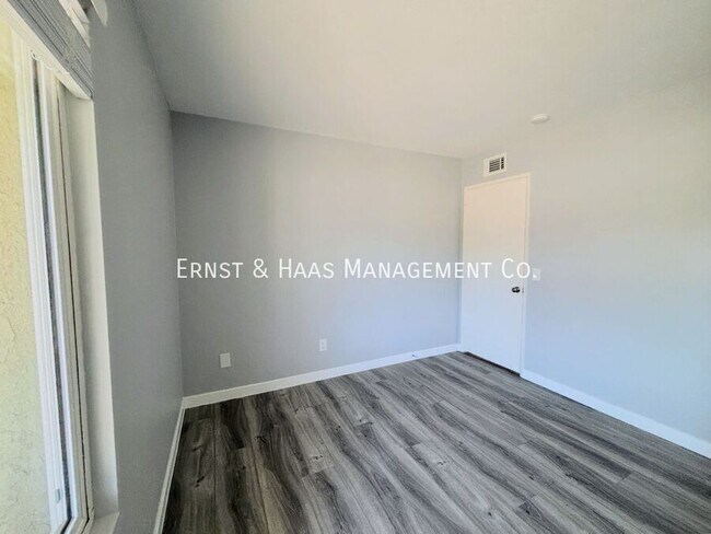 Building Photo - 11353 Agnes St