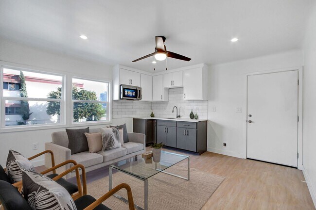 Building Photo - 163 S Burlington Ave