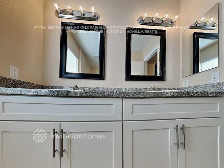 Building Photo - 8537 Danza Del Sol Dr