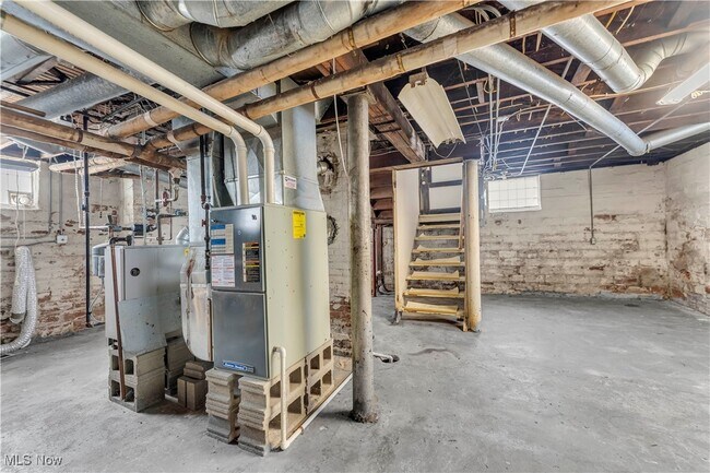 Building Photo - 4654 E 93rd St