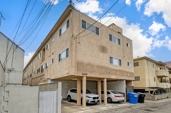 Building Photo - 1008 7th St