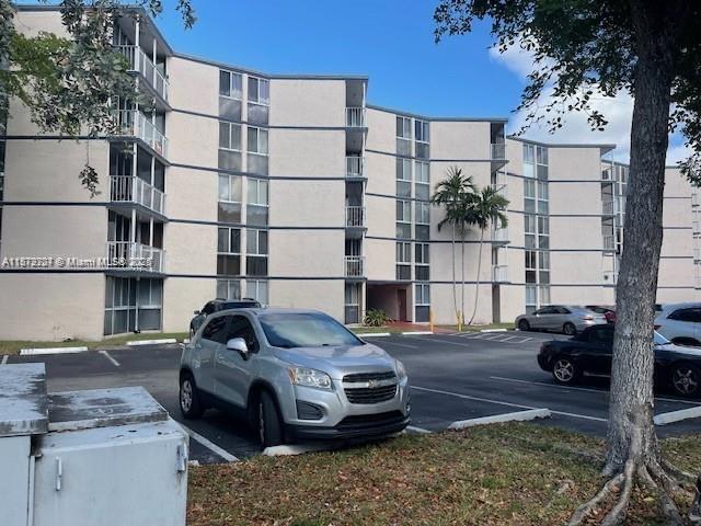 Primary Photo - 7075 NW 186th St