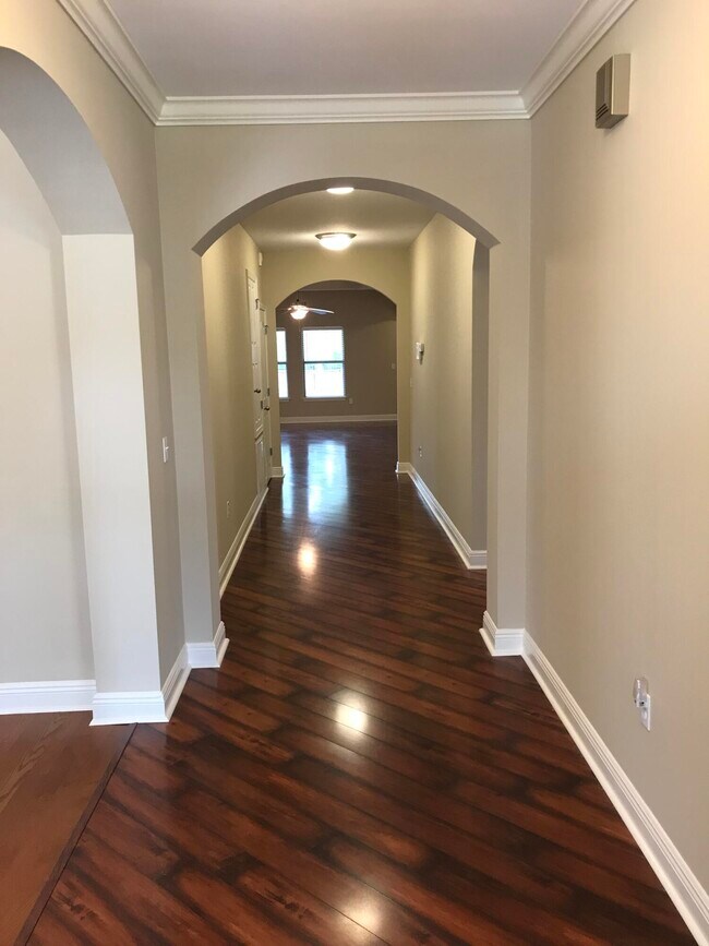 Building Photo - 24 Mozart Ln