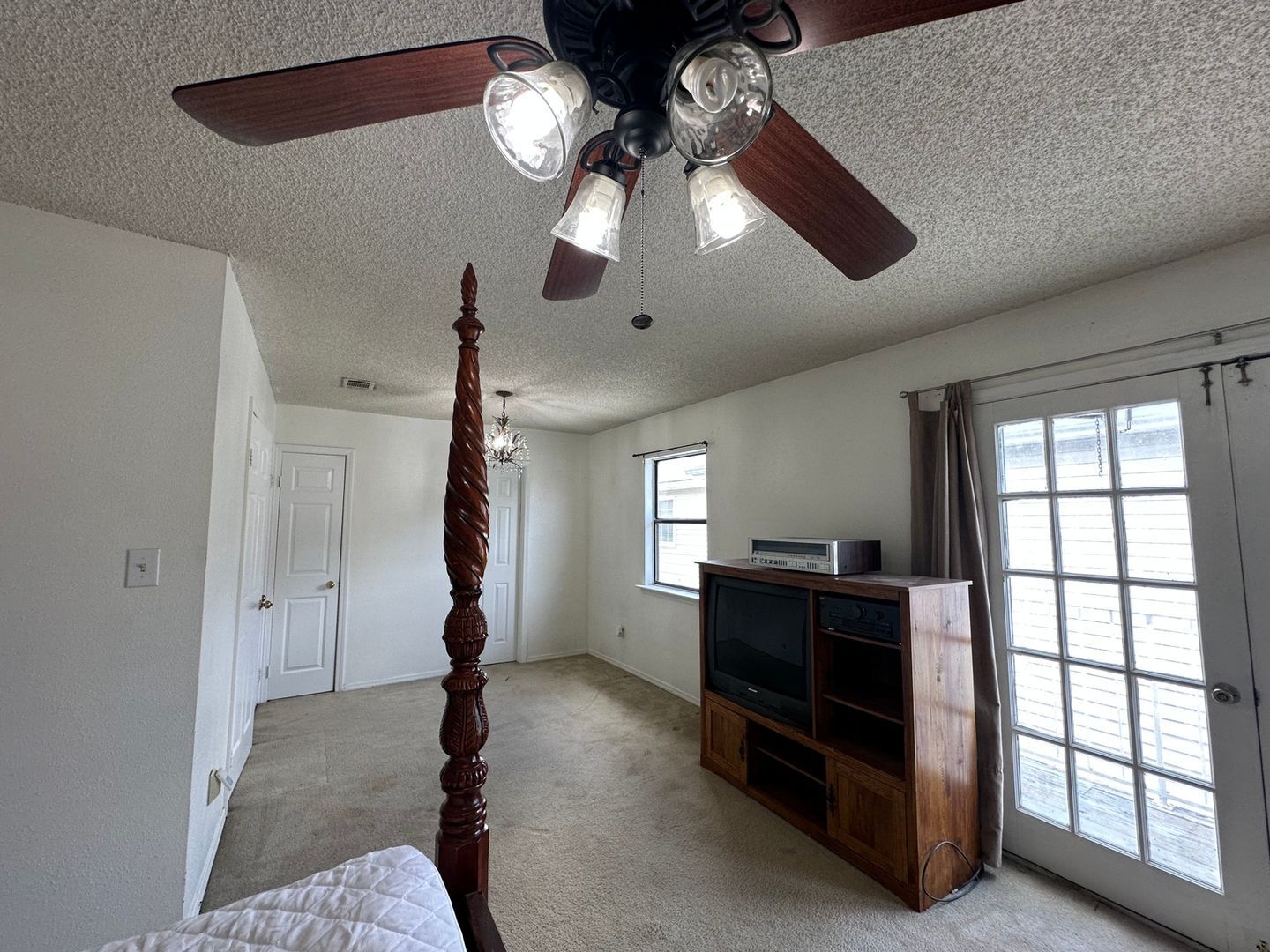 Building Photo - 100 Teal Ln